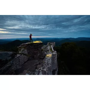 LEDLENSER H7R Signature fejlámpa – 1200 lm, 260 m, tölthető Li-ion, Bluetooth vezérlés