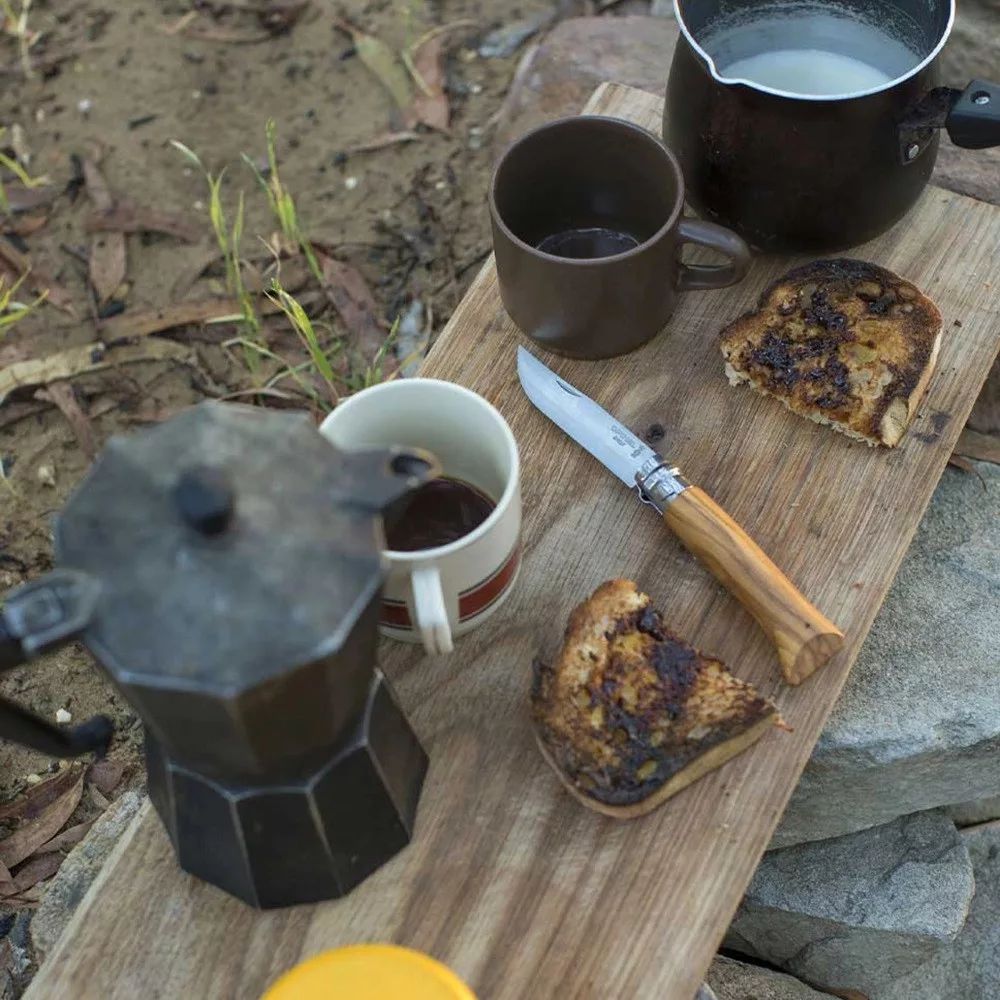 Kések bicskák tűzgyújtók